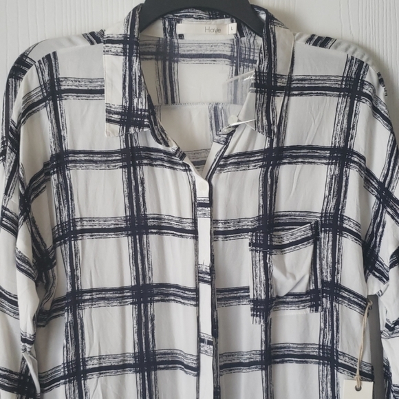 Patterned blouse ◻▪️⚪▪️ - Picture 2 of 2